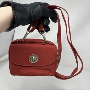 Baggallini Crossbody Bag Red Canvas Adjustable Strap Small Travel Purse ~7x5"